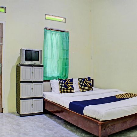 Spot On 93089 Homestay Kamar Hijau Syariah Бандар-Лампунг Экстерьер фото