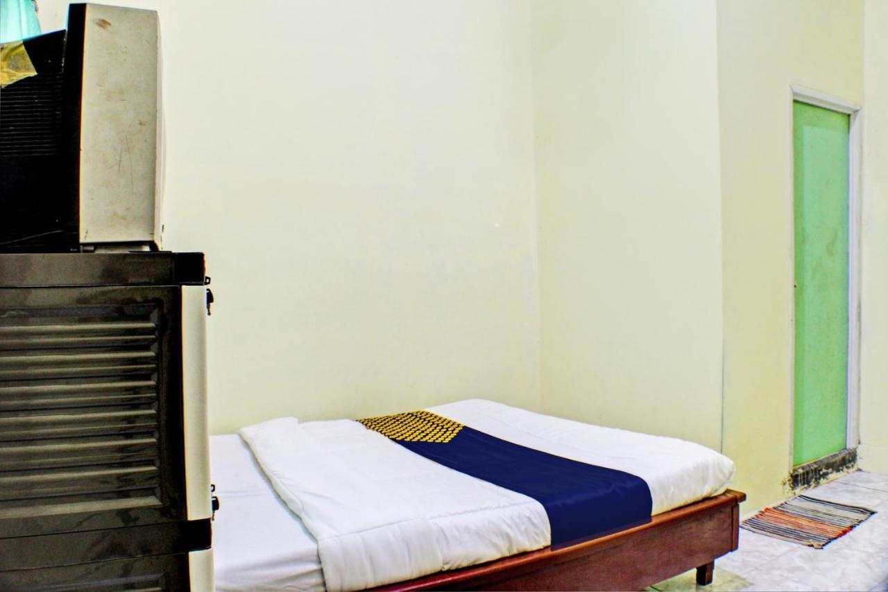 Spot On 93089 Homestay Kamar Hijau Syariah Бандар-Лампунг Экстерьер фото
